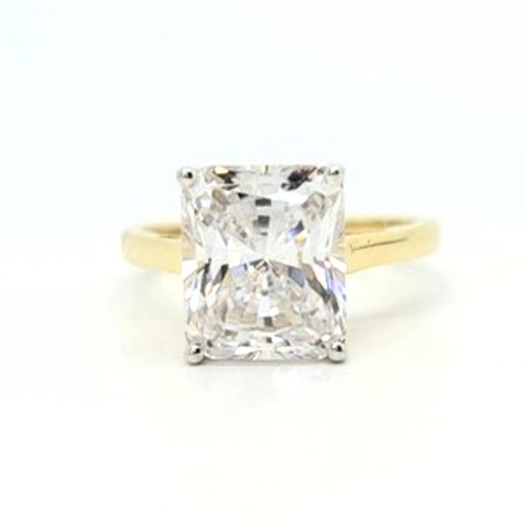 18K YG Over 925 Silver Emerald 6ct DEW Simulated Diamond Ring Size 10 - Picture 1 of 8